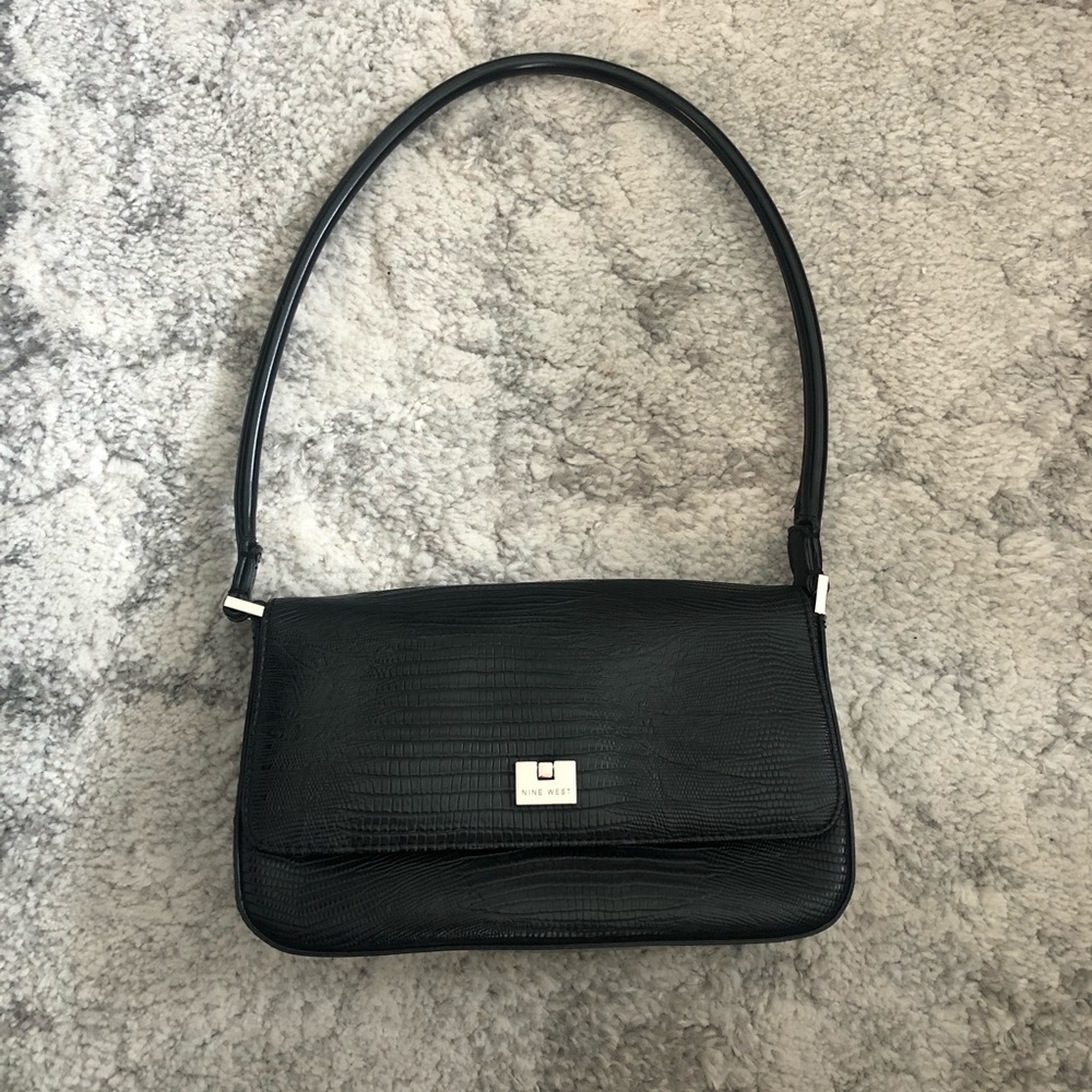 SOLD ON MER*CARI Nine West Shoulder Purse